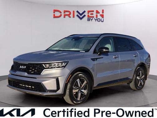 2023 Kia Sorento S