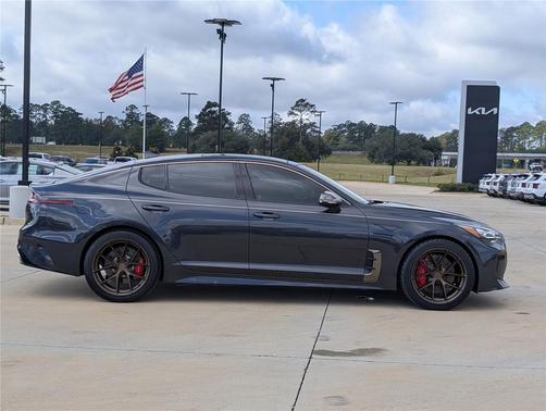 2019 Kia Stinger GT2