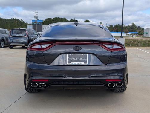 2019 Kia Stinger GT2