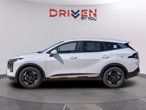 Glacial White Pearl 2026 Kia Sportage EX