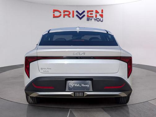 2025 Kia K4 LX