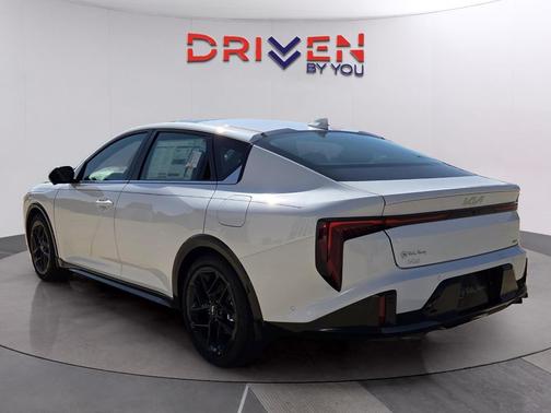 2025 Kia K4 GT-Line Turbo