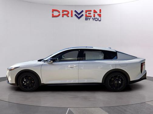 2025 Kia K4 GT-Line Turbo