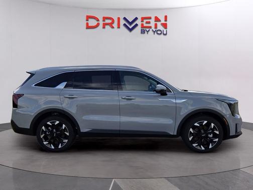 2025 Kia Sorento EX