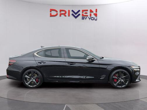 Vik Black 2023 Genesis G70 3.3T RWD