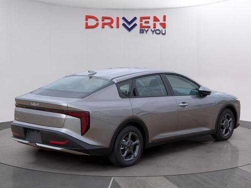 Steel Gray 2026 Kia K4 LXS