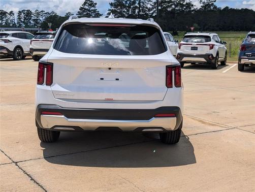 Glacial White Pearl 2026 Kia Sorento S