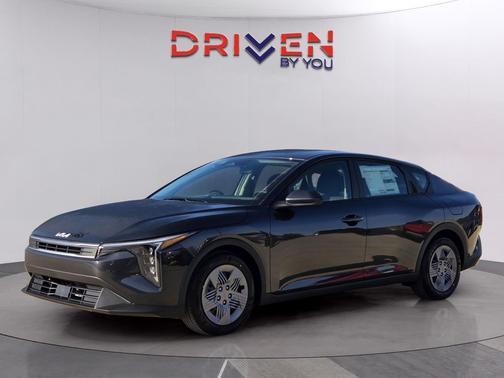 2025 Kia K4 LX