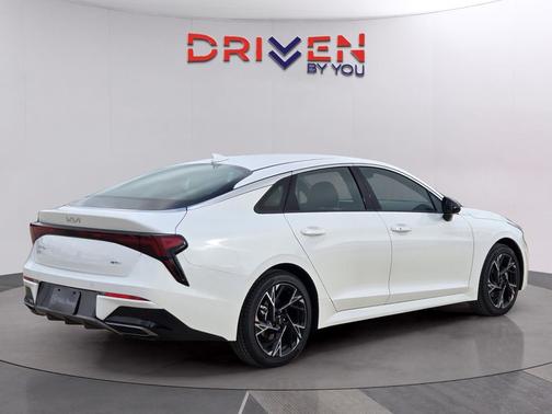 Snow White Pearl 2026 Kia K5 GT-Line AWD
