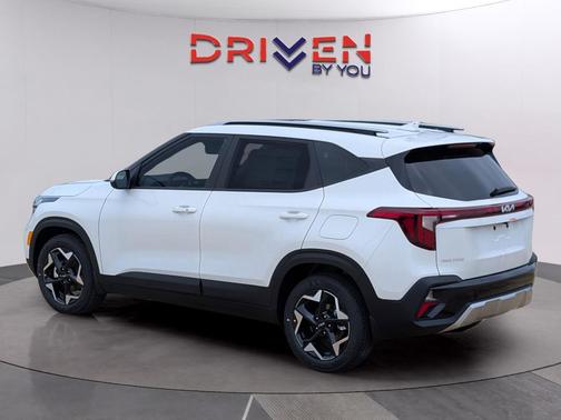Snow White Pearl 2026 Kia Seltos S
