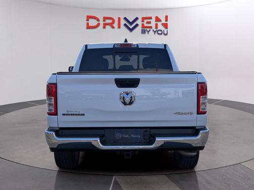 Bright White Clearcoat 2023 RAM 1500 Big Horn/Lone Star
