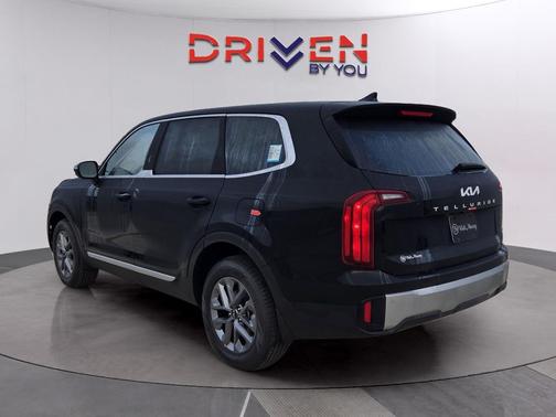 2025 Kia Telluride LX