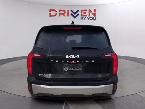 2025 Kia Telluride LX