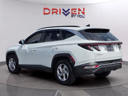 Quartz White 2022 Hyundai TUCSON SEL