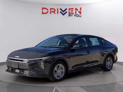 2025 Kia K4 LX