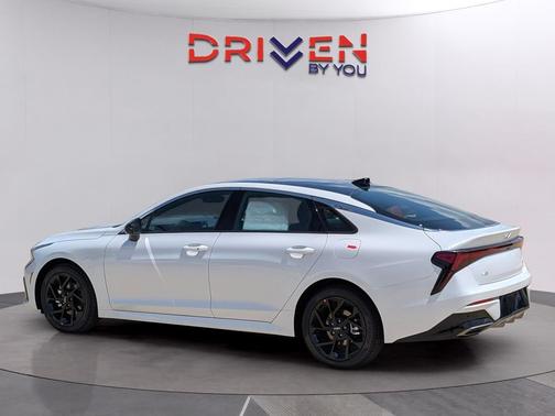 Snow White Pearl 2026 Kia K5 GT-Line FWD