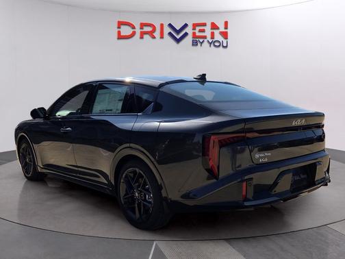 2025 Kia K4 GT-Line Turbo