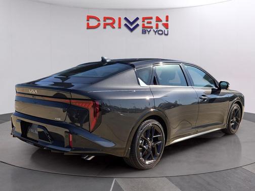 2025 Kia K4 GT-Line Turbo