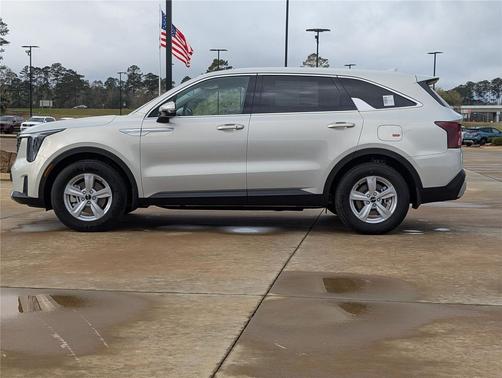 Ivory Silver 2026 Kia Sorento LX