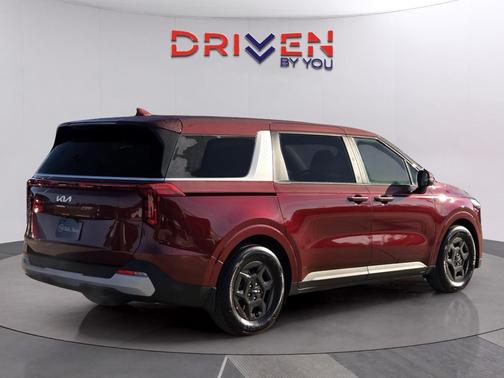 2026 Kia Carnival LXS