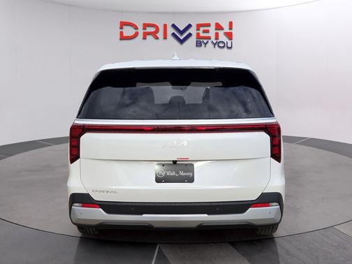 2026 Kia Carnival LXS