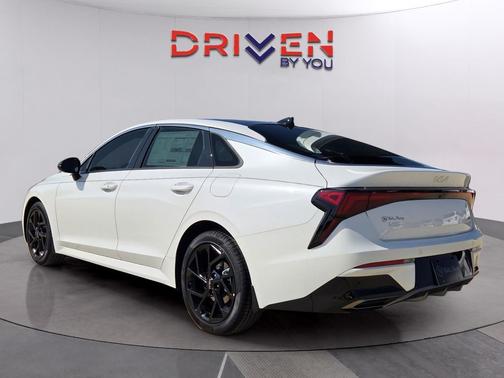 2026 Kia K5 GT-Line FWD