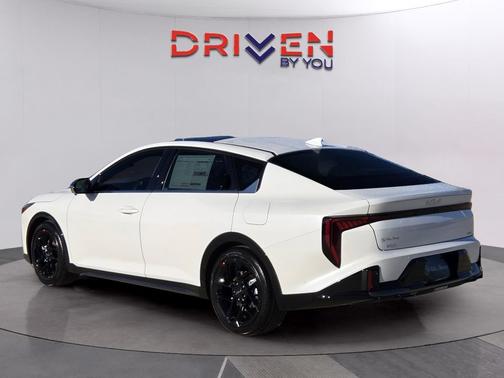 2026 Kia K4 GT-Line Turbo