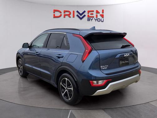 2025 Kia Niro EX