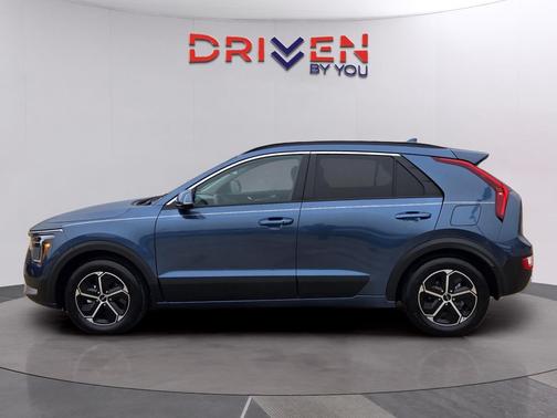 2025 Kia Niro EX