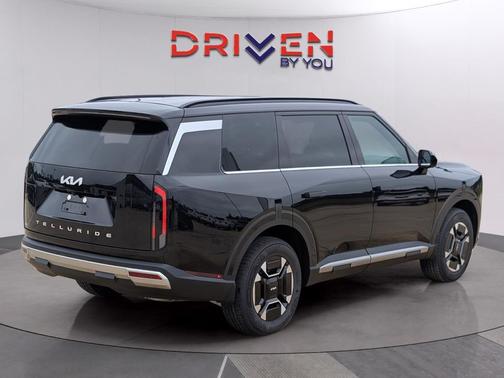 Ebony Black 2027 Kia Telluride Hybrid EX