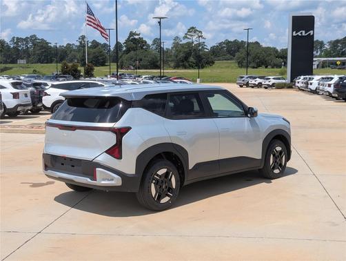 Ivory Silver 2027 Kia Seltos LX