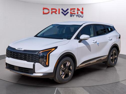 Glacial White Pearl 2026 Kia Sportage LX