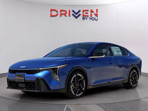 2025 Kia K4 GT-Line