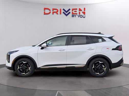 Glacial White Pearl 2026 Kia Sportage EX