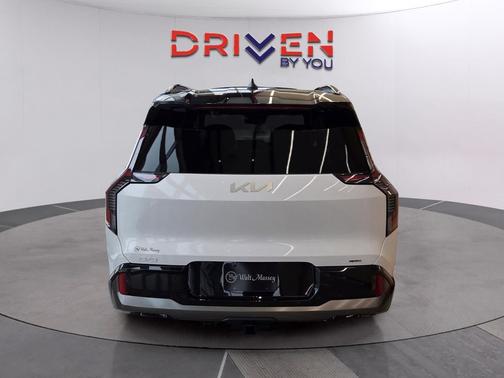 2026 Kia EV9 GT-Line