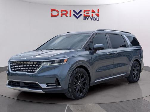 2022 Kia Carnival SX