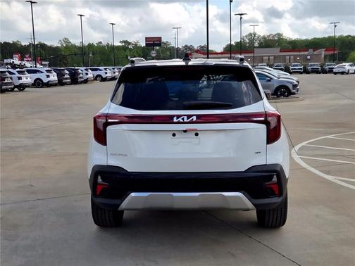 Clear White/Black Roof 2026 Kia Seltos SX
