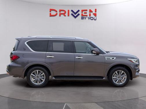 Anthracite Gray 2024 INFINITI QX80 Luxe