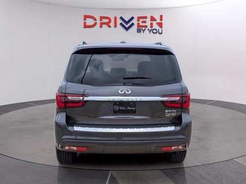 Anthracite Gray 2024 INFINITI QX80 Luxe