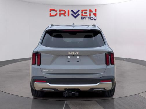 Wolf Gray 2026 Kia Sorento EX