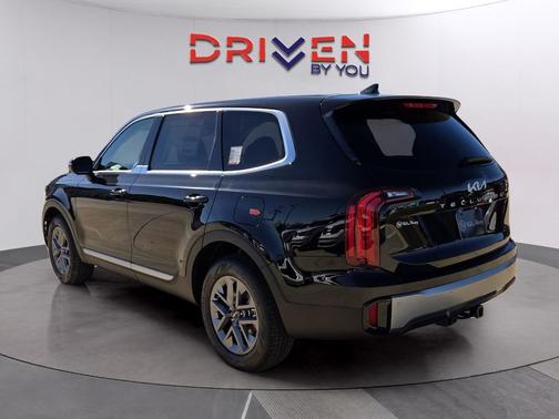 2025 Kia Telluride LX