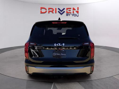 2025 Kia Telluride LX