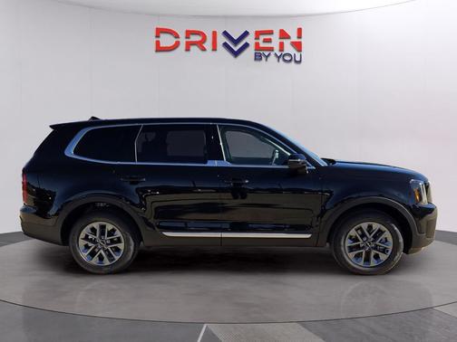 2025 Kia Telluride LX