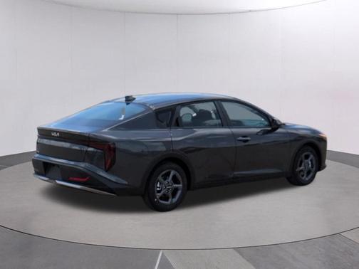 Interstellar Gray 2026 Kia K4 LXS