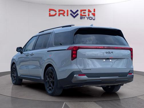 2026 Kia Carnival SX