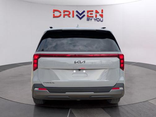 2026 Kia Carnival SX