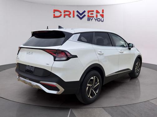 2025 Kia Sportage Hybrid LX