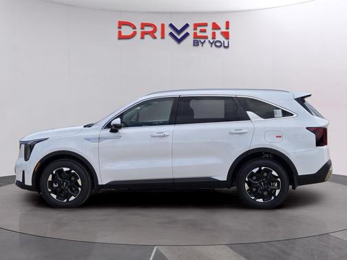 Glacial White Pearl 2026 Kia Sorento S