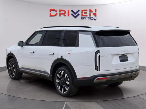 Glacial White Pearl 2027 Kia Telluride S
