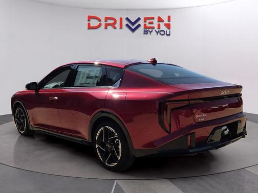 2025 Kia K4 GT-Line